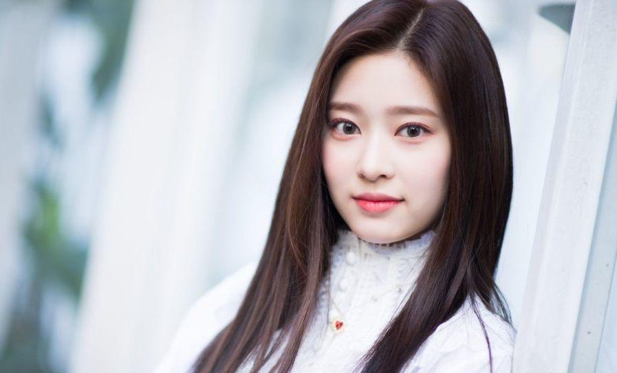 7 Idol KPop Pemilik Indian Dimple, Sukses Bikin Senyum Makin Imut!