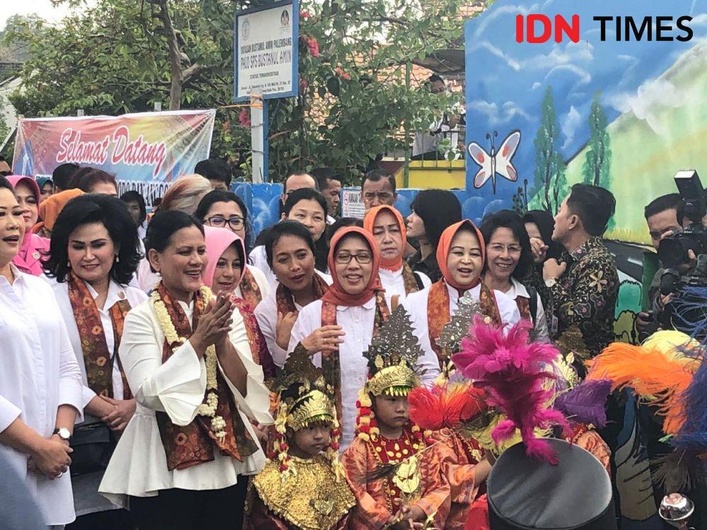 Kunjungi PAUD Palembang, Iriana Jokowi  Disambut Lagu Maju Tak Gentar