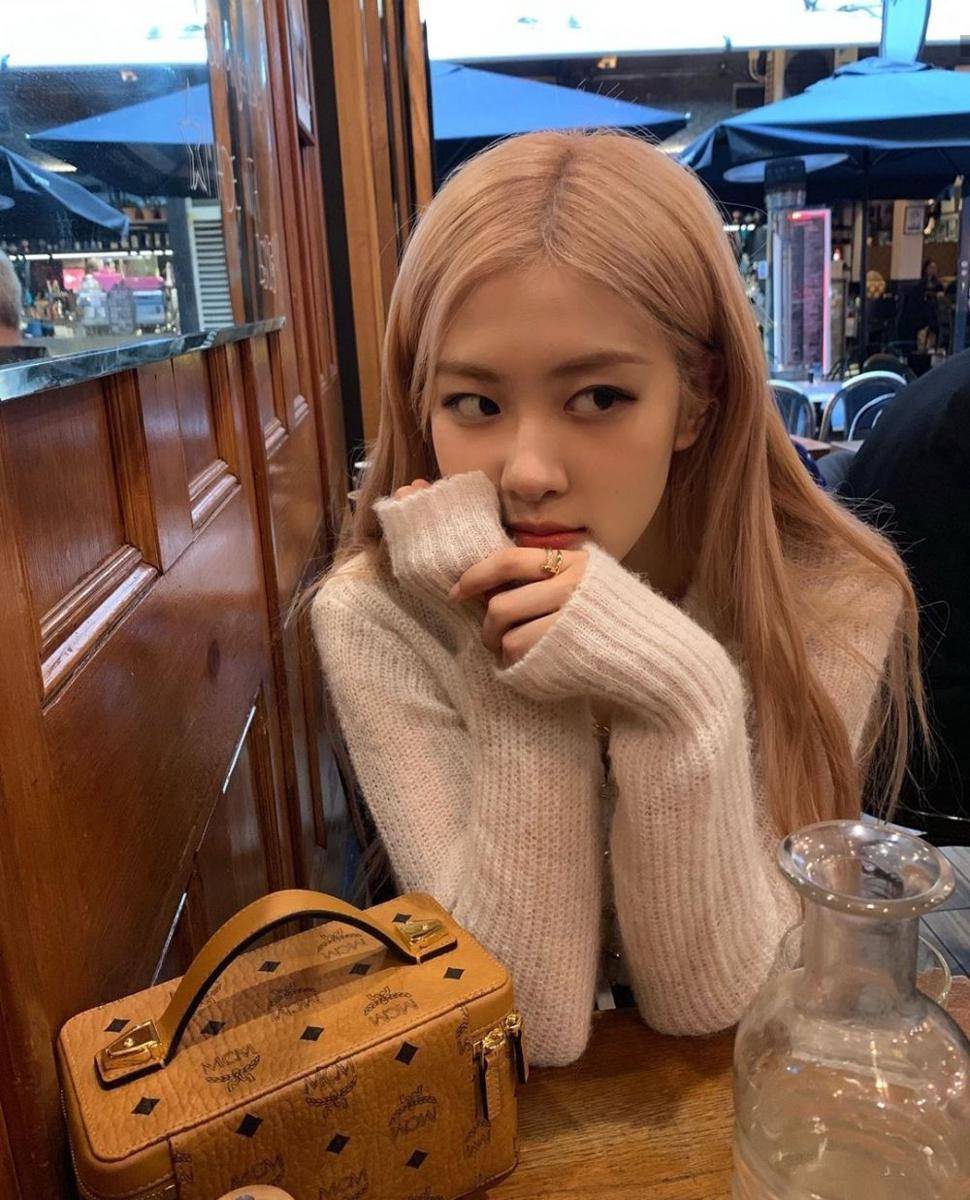 Instagram.com/roses_are_rosie