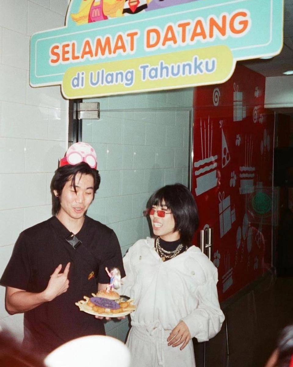 instagram.com/ramengvrl