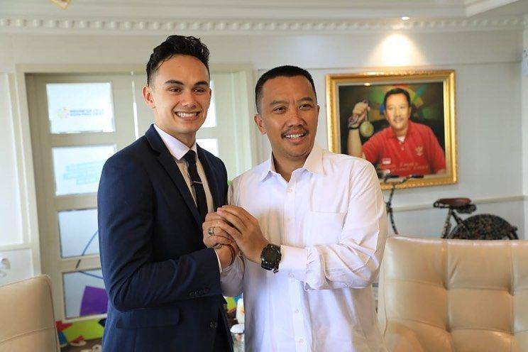 instagram.com/nahrawi_imam