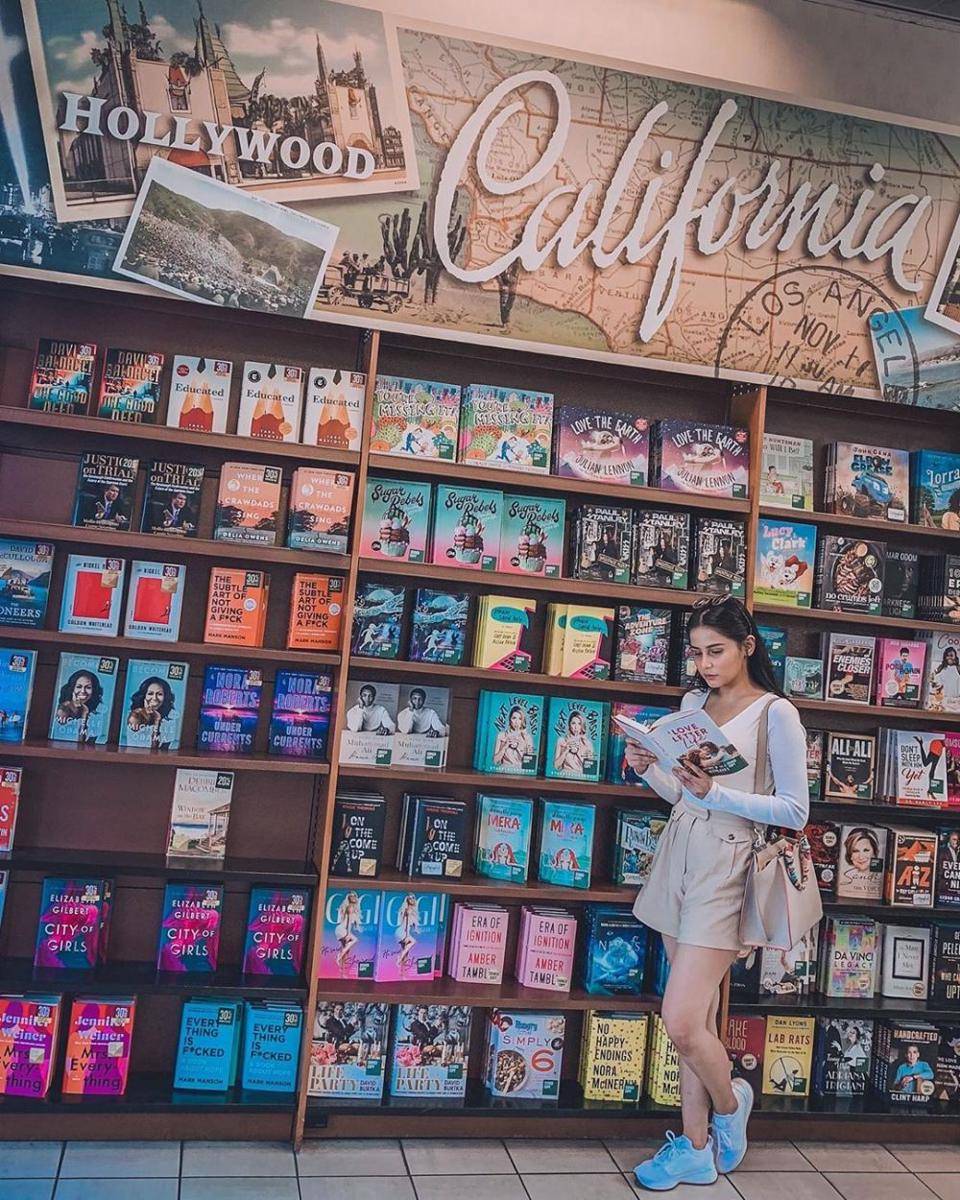 Instagram.com/yunitasiregar