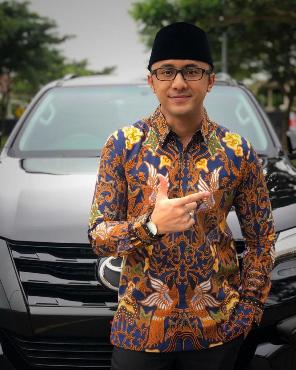 instagram.com/hengkykurniawan