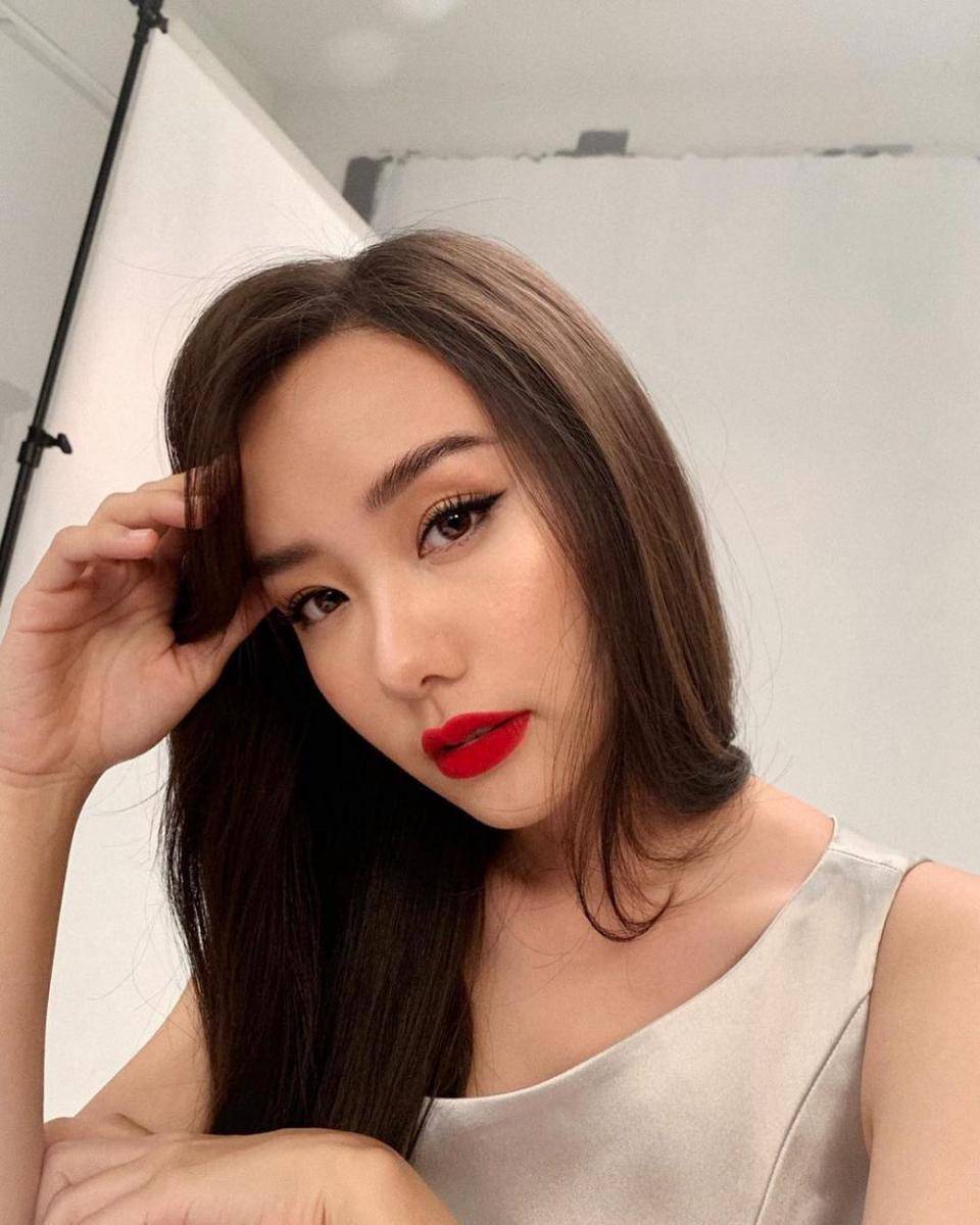 instagram.com/toeyjarinporn
