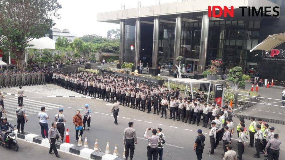 Ada Massa Pro dan Kontra UU KPK, 1.200 Polisi Amankan KPK