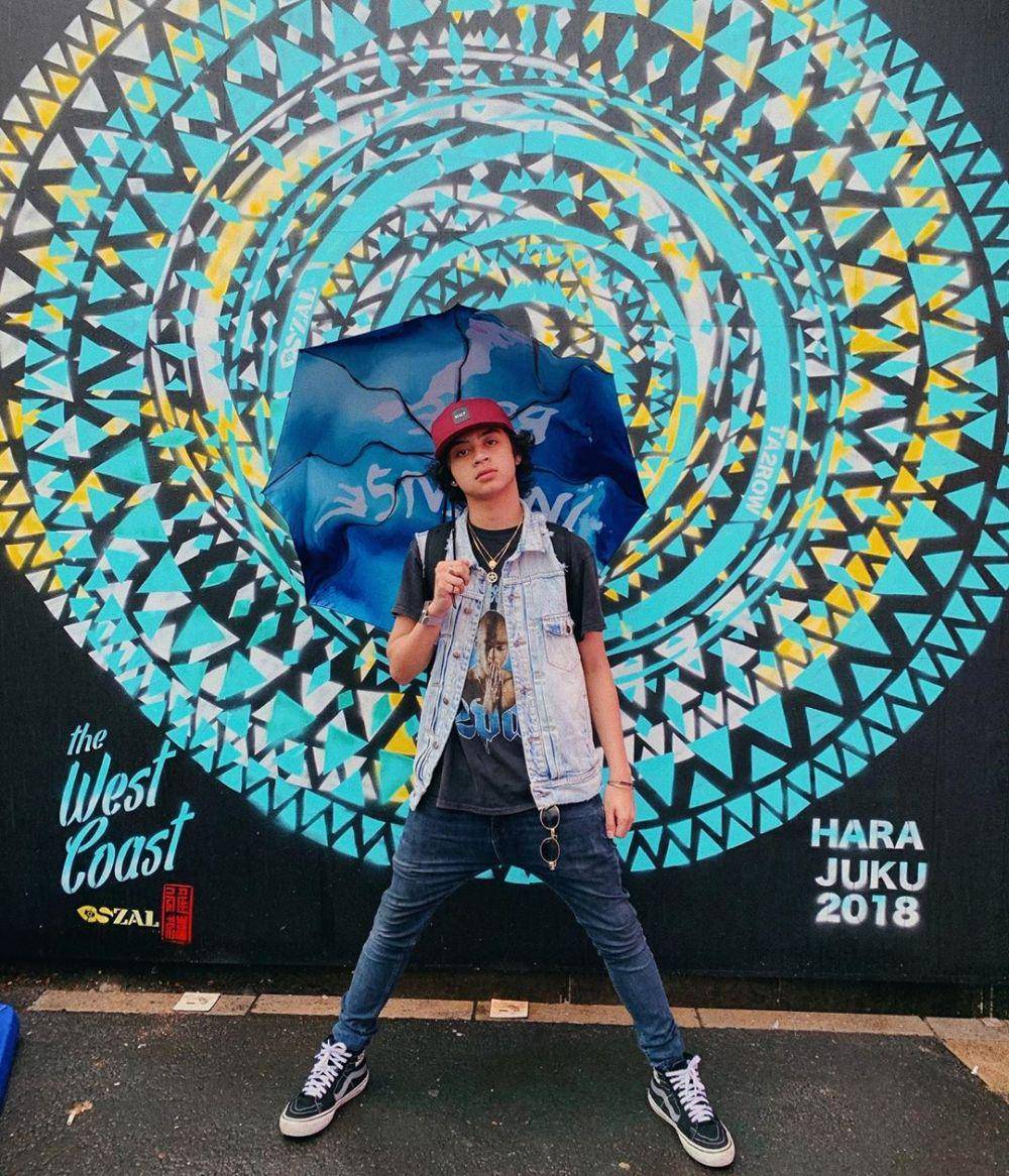 instagram/bastiansteel