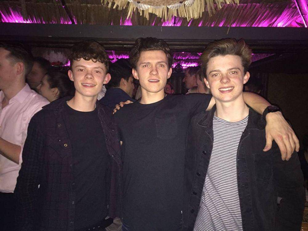 instagram.com/samholland1999