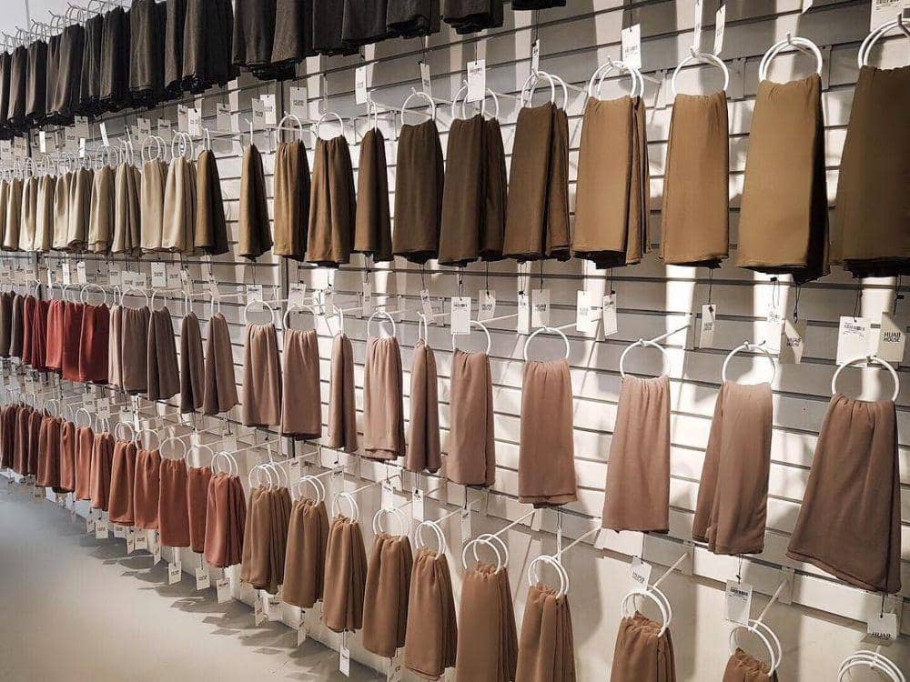 Banyak yang Keliru! Ini 7 Tips Merawat Hijab Agar Awet dan Tahan Lama