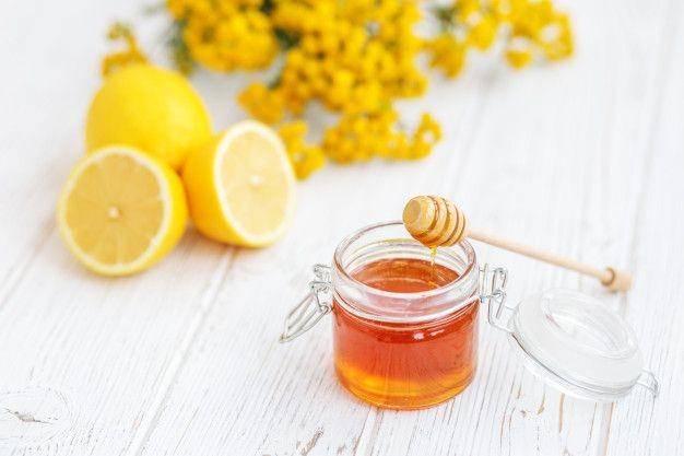 ilustrasi lemon dan madu (freepik.com/olha_romaniuk)