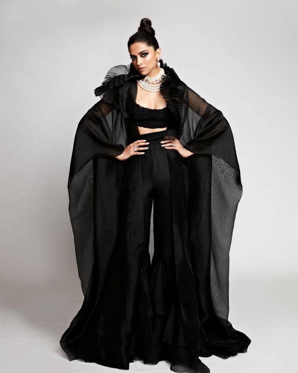 instagram.com/deepikapadukone/