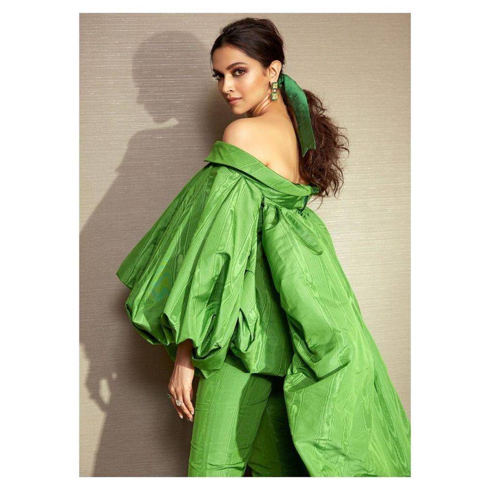 instagram.com/deepikapadukone/