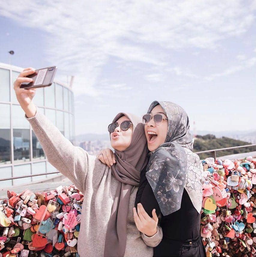 instagram.com/henliauw