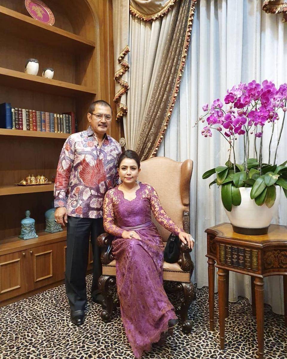 Mayangsari dan Bambang Trihatmodjo (Instagram.com/mayangsaritrihatmodjoreal)