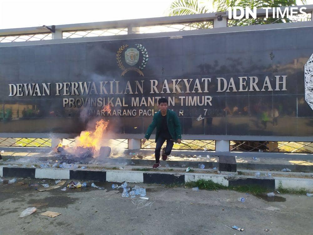 Demo di DPRD Kaltim, Polisi Bertindak Sesuai SOP Tak Ada Peluru Karet