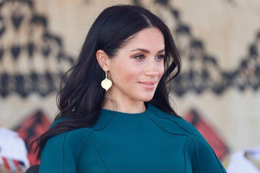 7 Langkah Pijat Wajah ala Meghan Markle, Kulit Kencang nan Terawat