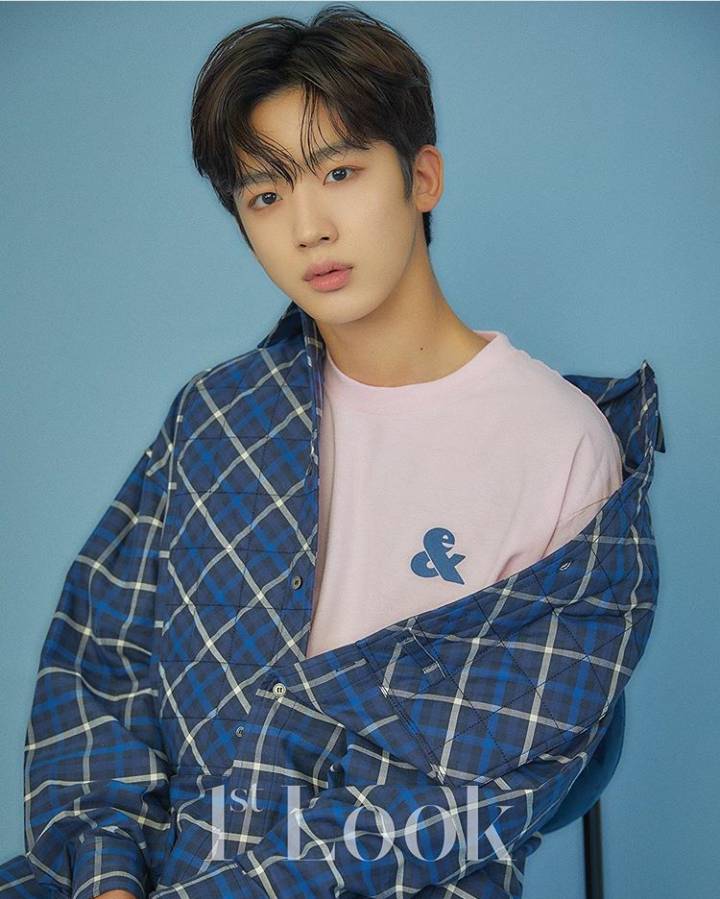 instagram.com/1stlookofficial