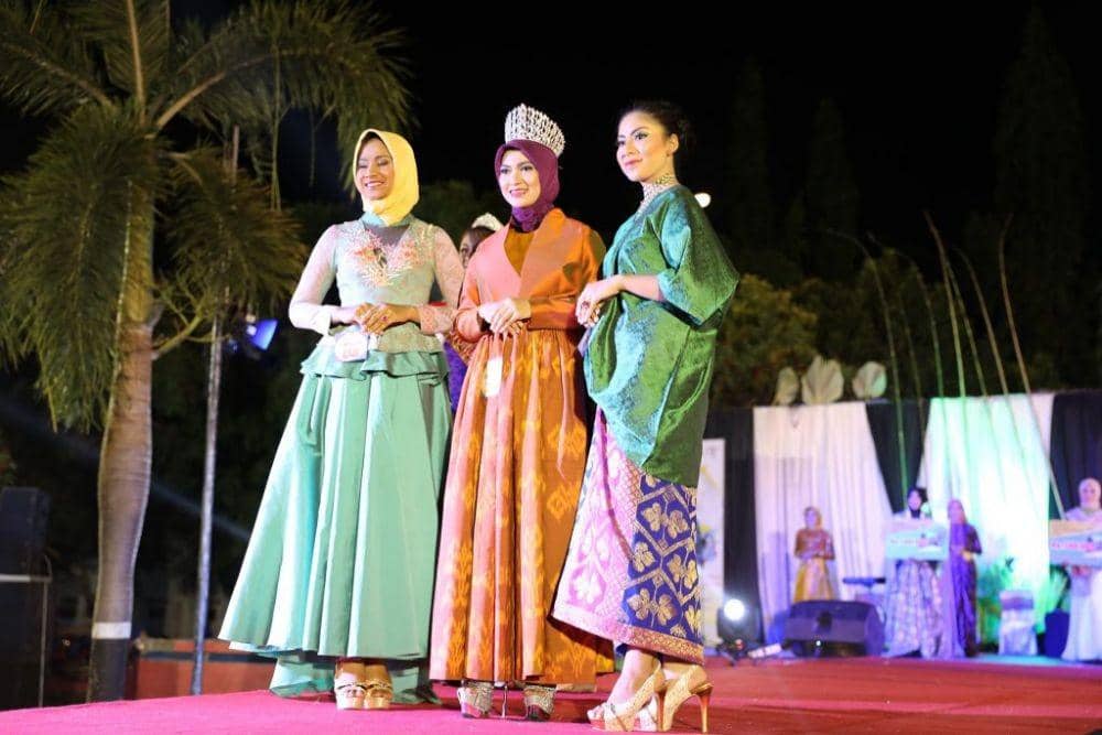 Puteri Intan Bulaeng 2019 Angkat Budaya Lokal Lewat Tenun Sumbawa