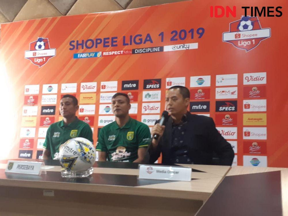 Riedl Belum Tiba, Pikal Terkendala Dokumen, Persebaya Menanti Sanksi