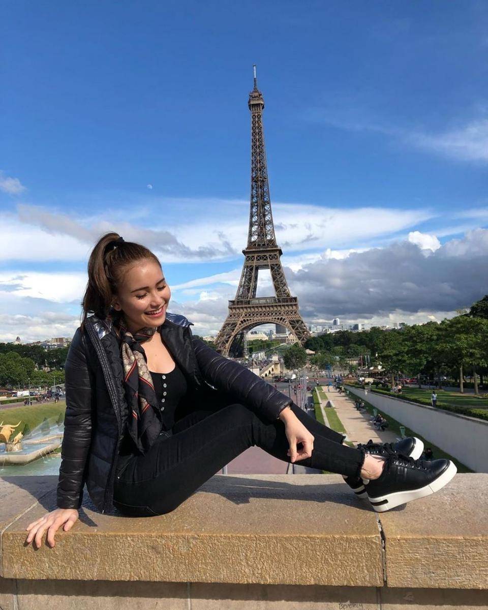 instagram.com/ayutingting92