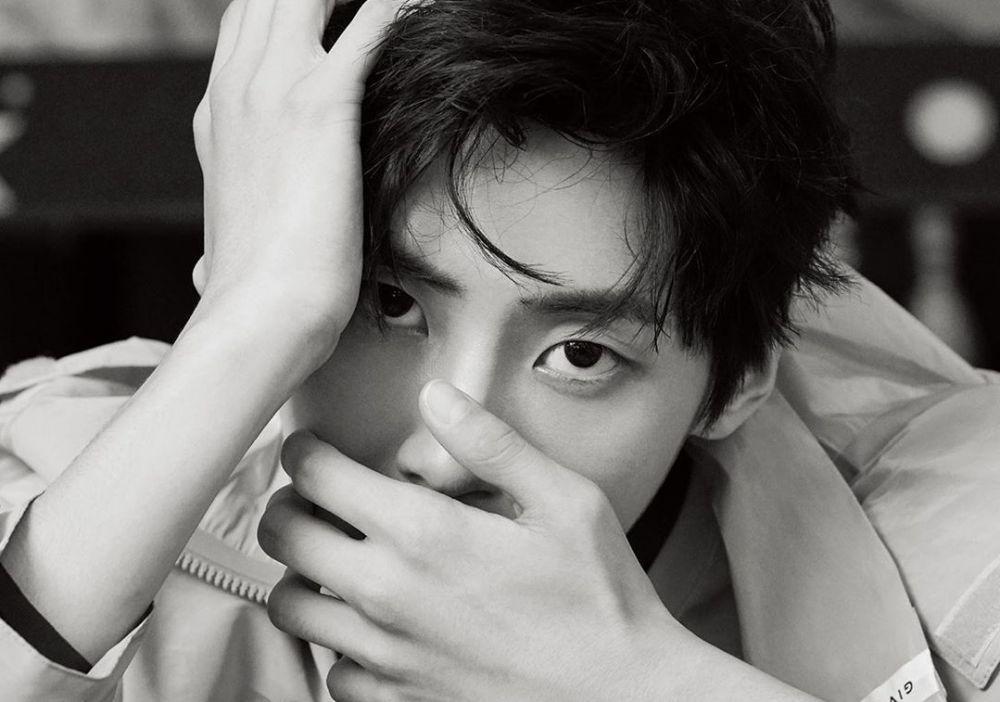 9 Potret Terbaru Lee Jin Hyuk, Semakin Tenar Usai Produce X 101