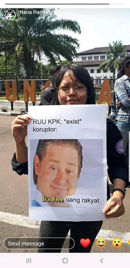 facebook.com/Nana Hanifah