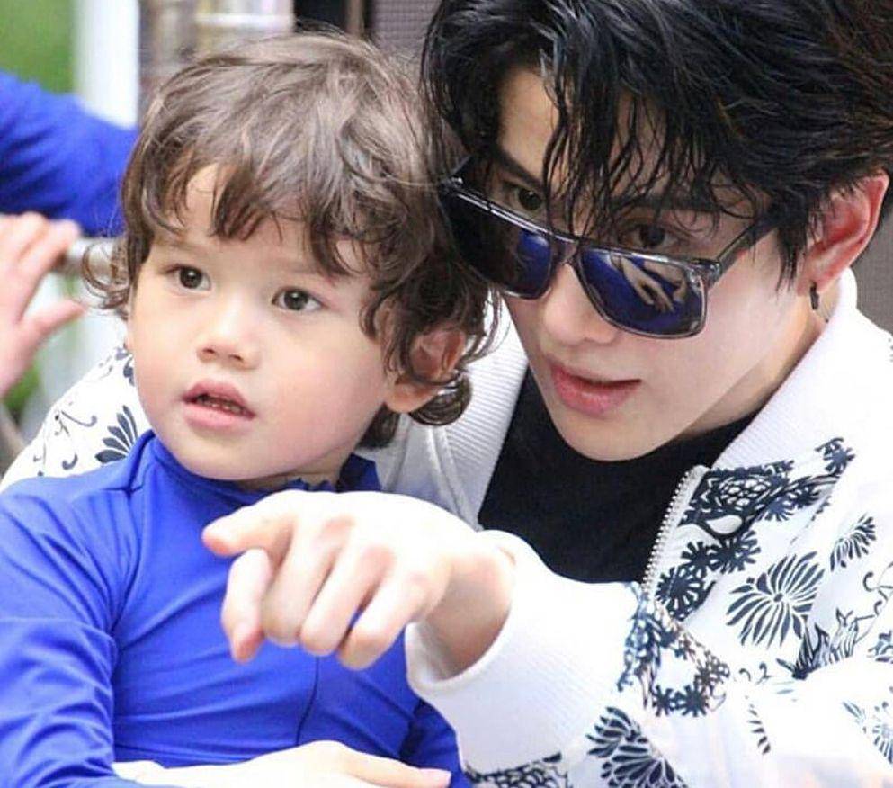 instagram.com/m1keangelo