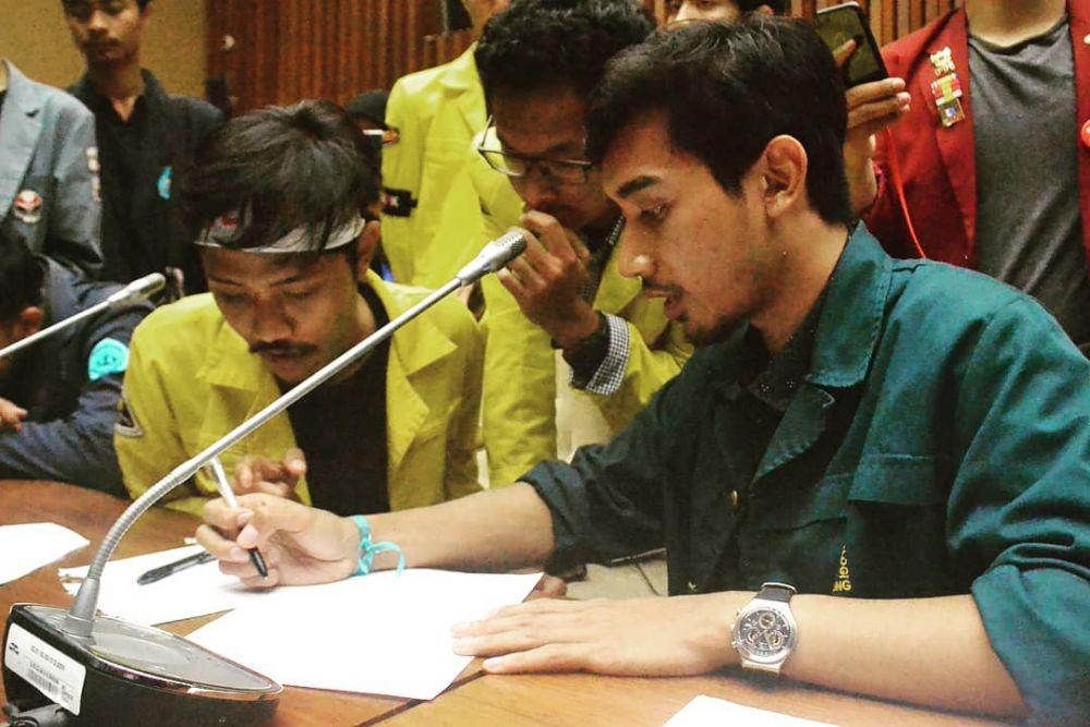5 Peran Mahasiswa dalam Masyarakat yang Harus Kamu Tahu dan Laksanakan