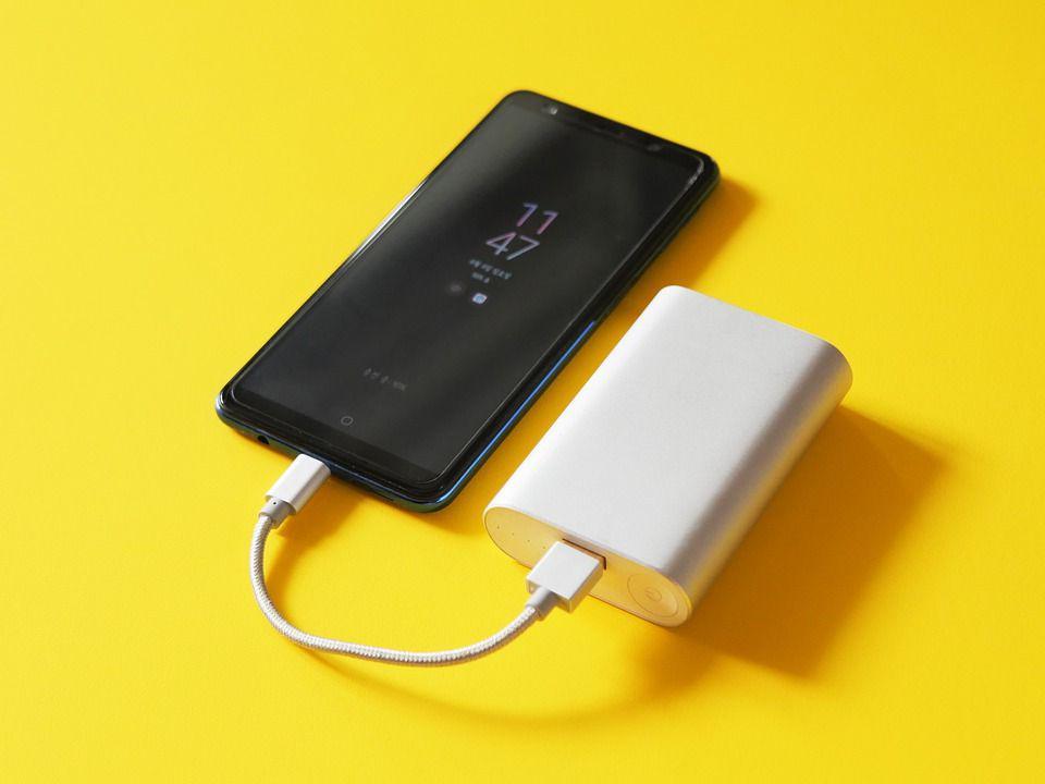 Ini 5 Cara agar Power Bank Awet dan Gak Cepat Soak!