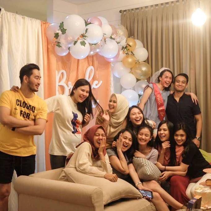 https://www.instagram.com/anjanidinavdw/