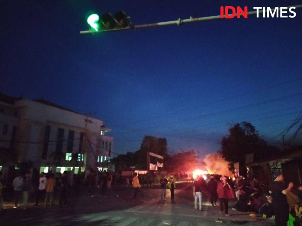 [BREAKING] Dipukul Mundur, Mahasiswa Pilih Bertahan di DPRD Kaltim
