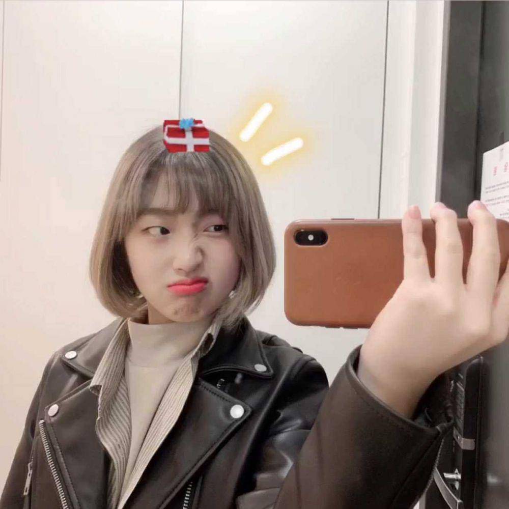 twitter.com/adora_bighit