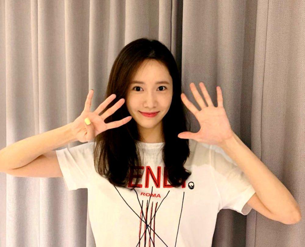 instagram.com/yooxn