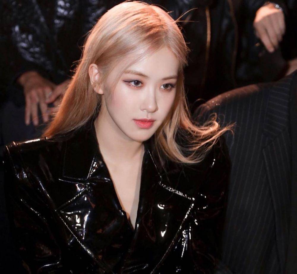 Instagram/blackpink_rose