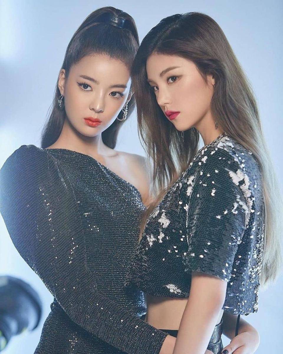 Instagram.com/yejiofficial