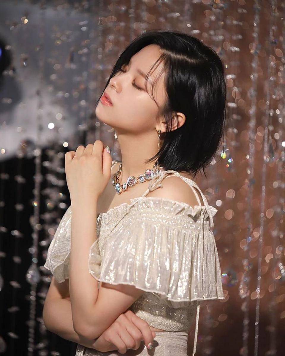 Instagram.com/jeongyeon.00