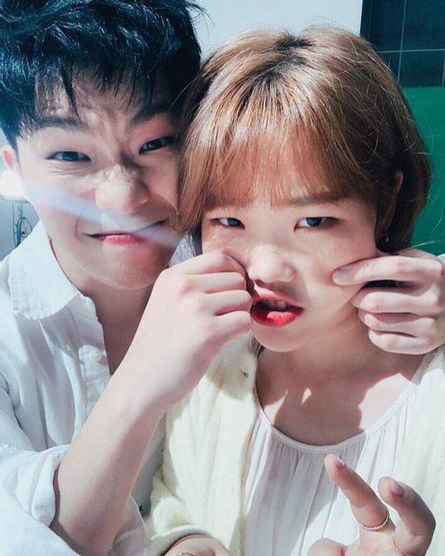 instagram.com/akmu_updates