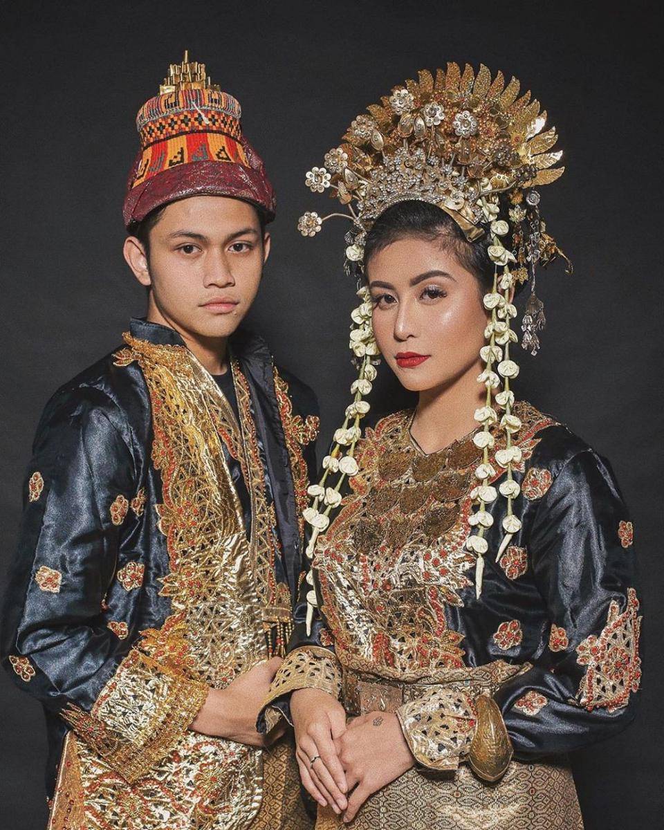 Instagram.com/awkarin