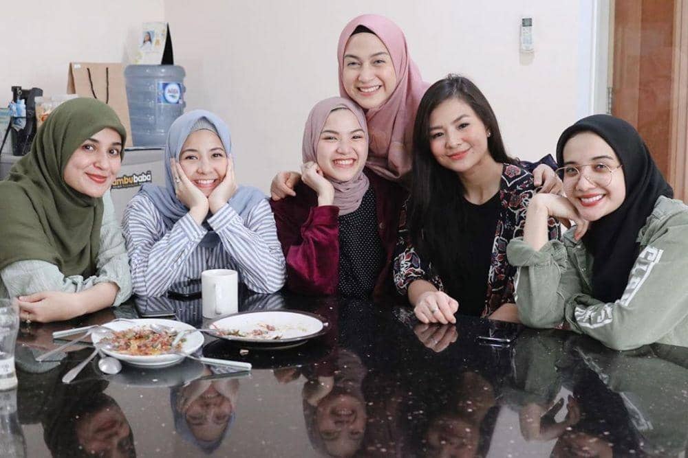 instagram.com/ninazatulini22