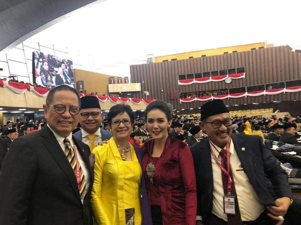 instgaram/ na_nurularifin