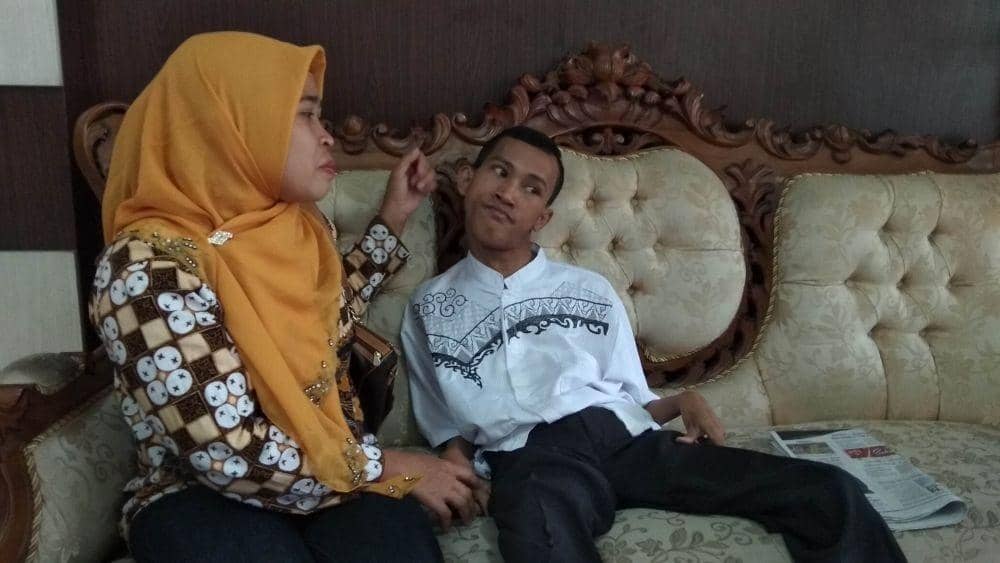 Tinggal Sebatang Kara, Pria Difabel Kena Tipu Tetangganya