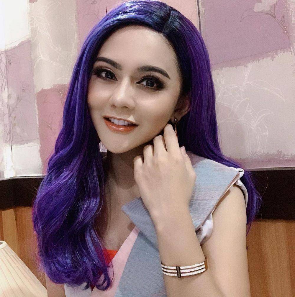 instagram.com/jenitajanet