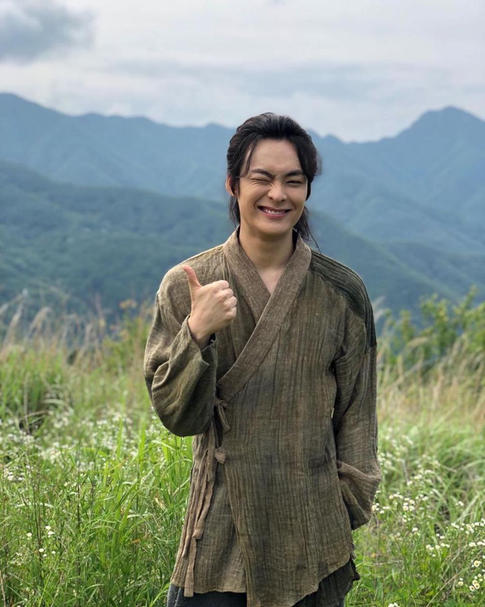 instagram.com/songgeonhee_fan