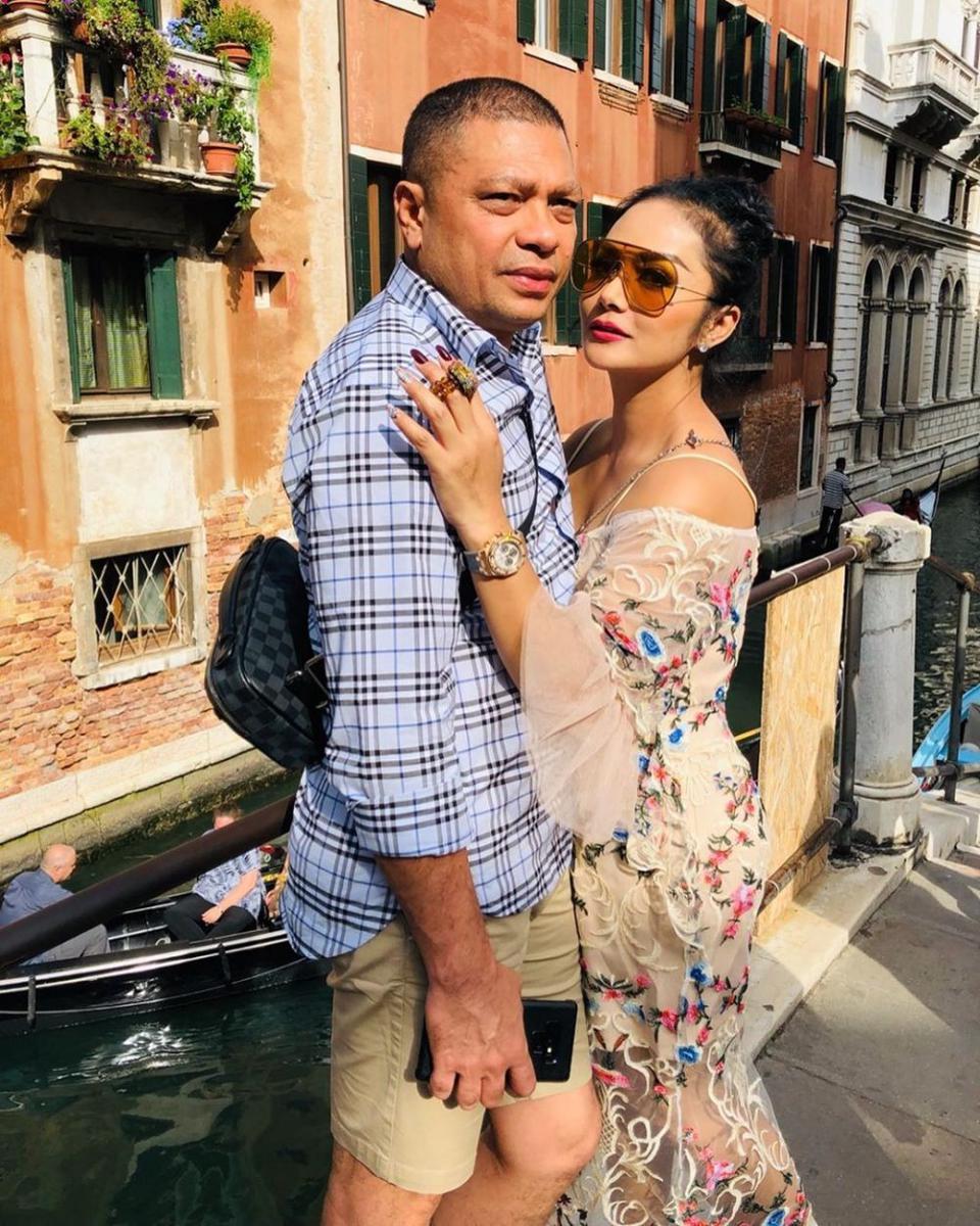 instagram.com/krisdayantilemos