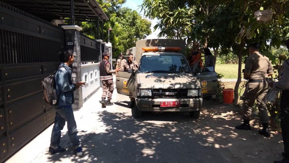 Anggota Satpol PP Tuban Sempat Diteriaki Maling saat Razia Miras