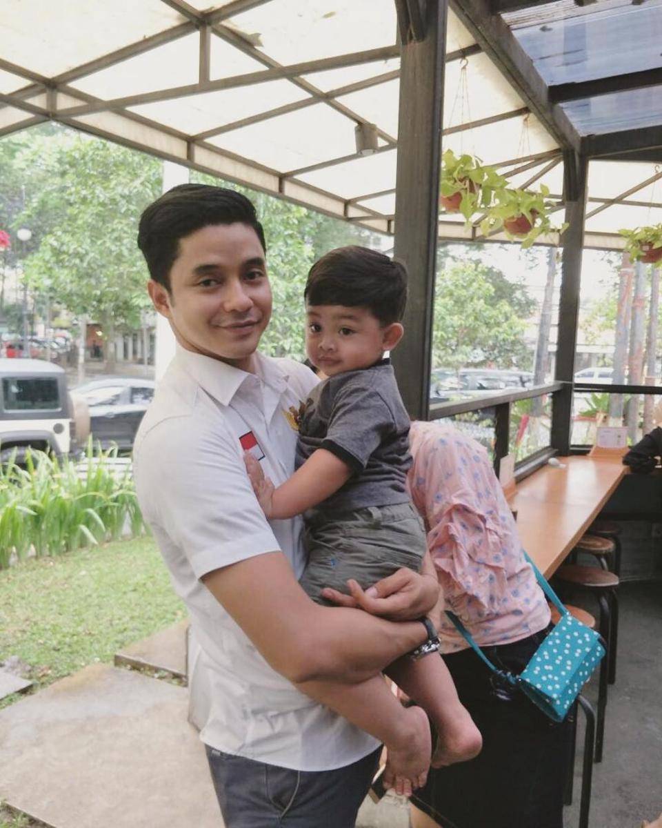 instagram.com/adlyfayruz
