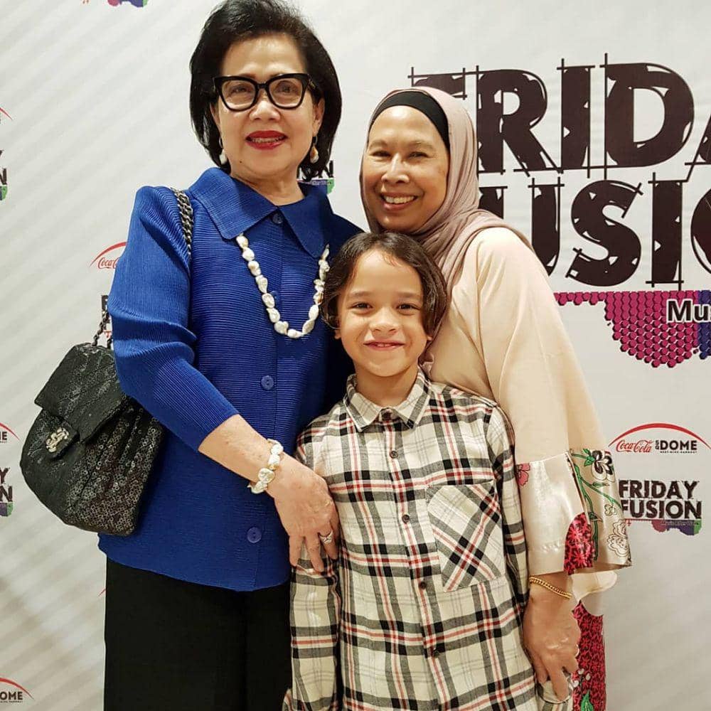 Instagram.com/emmymuchlis