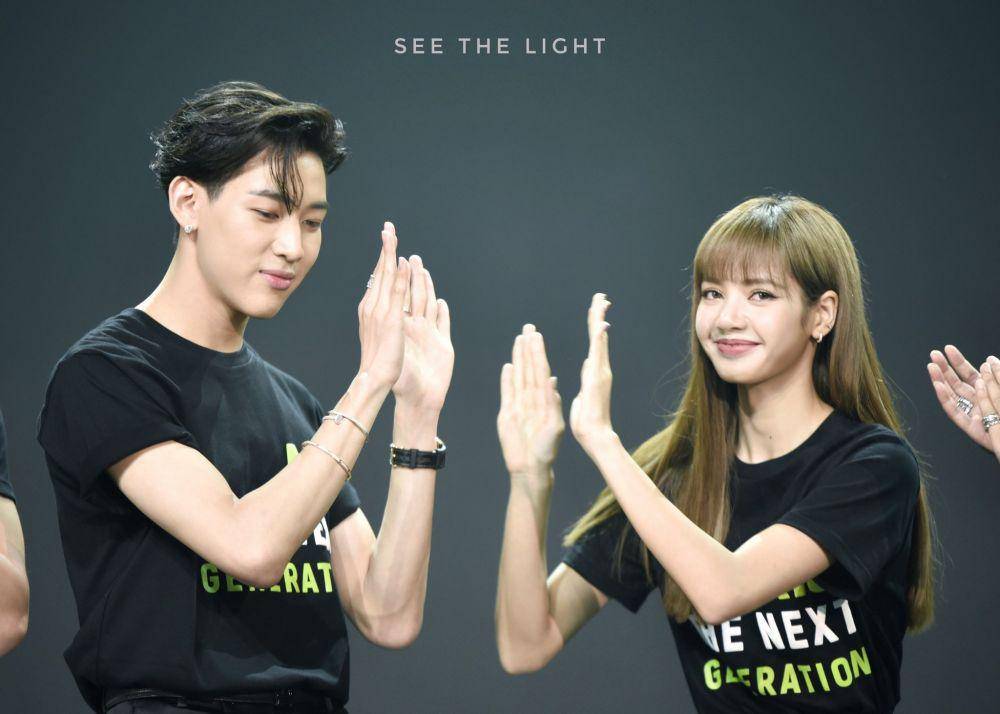 twitter.com/seethelightx_