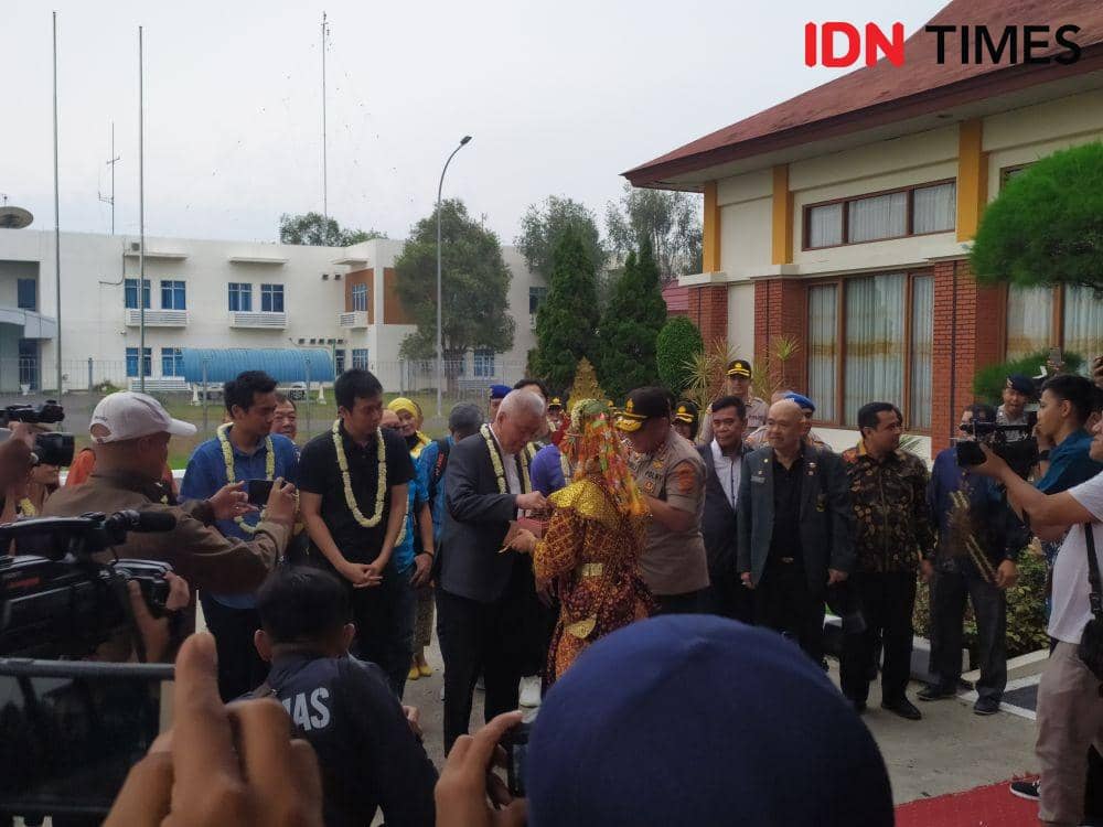 Ini Alasan Irjen Firli Bawa Atlet Bulu Tangkis Nasional ke Palembang