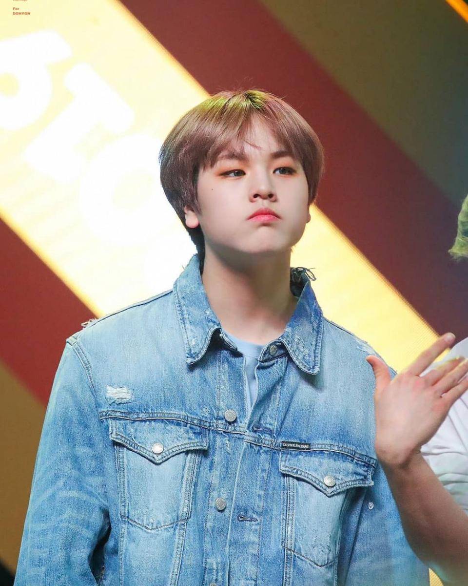 Instagram.com/official.dohyon
