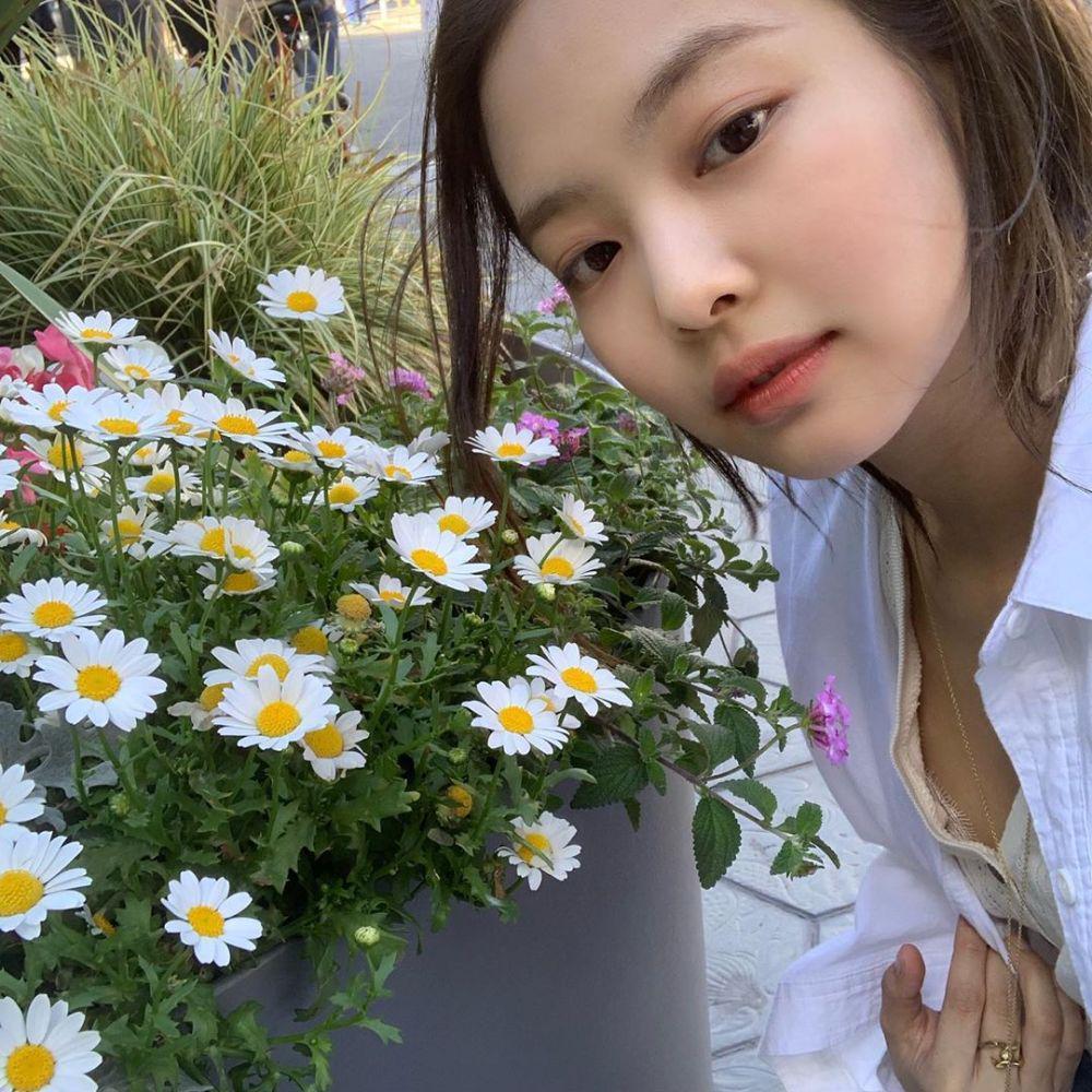 instagram.com/jennierubyjane